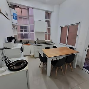 Depto Para Grupos - 4 Habitaciones - Obelisco Caba